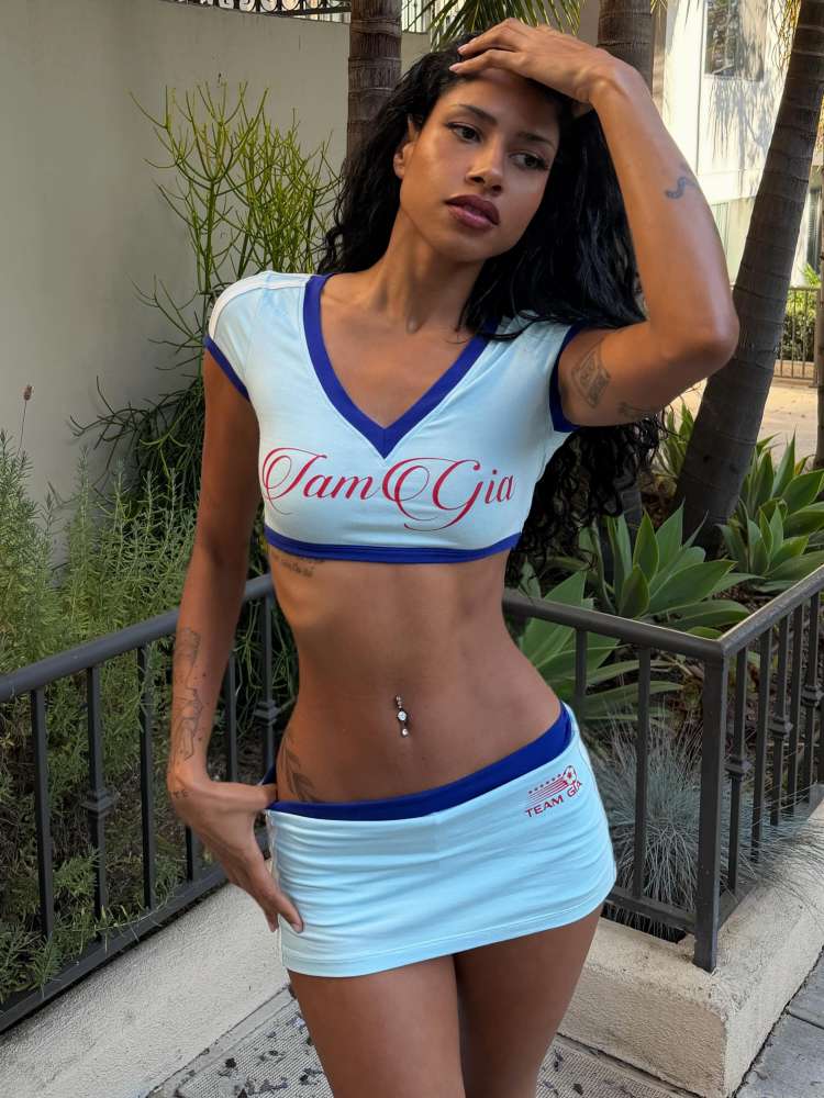 Contrast V Neck Cropped Jerseys Skirt Sets