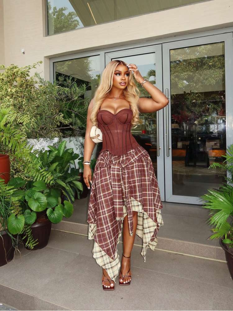 Sheer Corset Irregular Plaid Skirt Sets